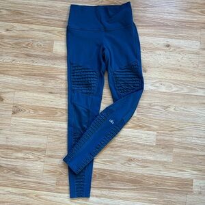 Alo Moto Leggings - size S